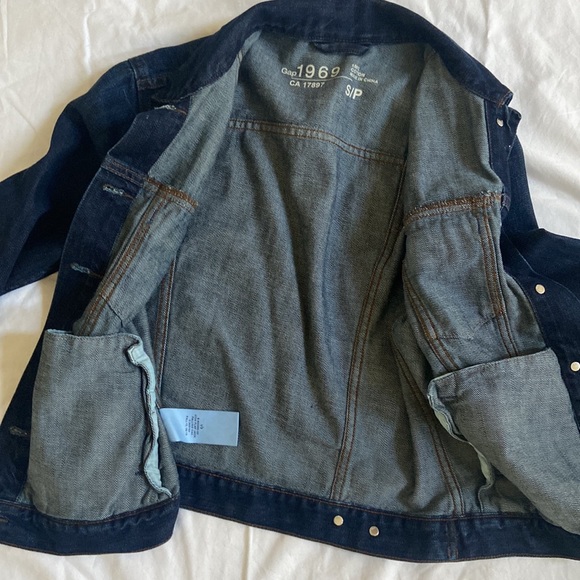 Gap jean jacket - Picture 5 of 7